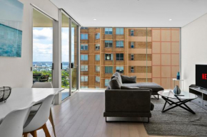 Stunning 2BR with Harbour Views in Bondi Junction, Sydney